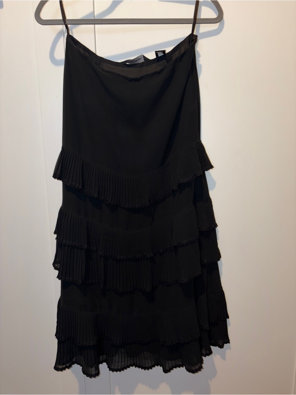Express Black Tiered Pleated Midi Skirt